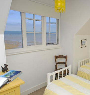 The Artist's Beach House, Whitstable - bedroom The Artist's Beach House, Whitstable - bedroom