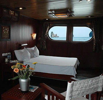 Red Dragon Junk, Halong Bay, Vietnam - room Red Dragon Junk, Halong Bay, Vietnam - room
